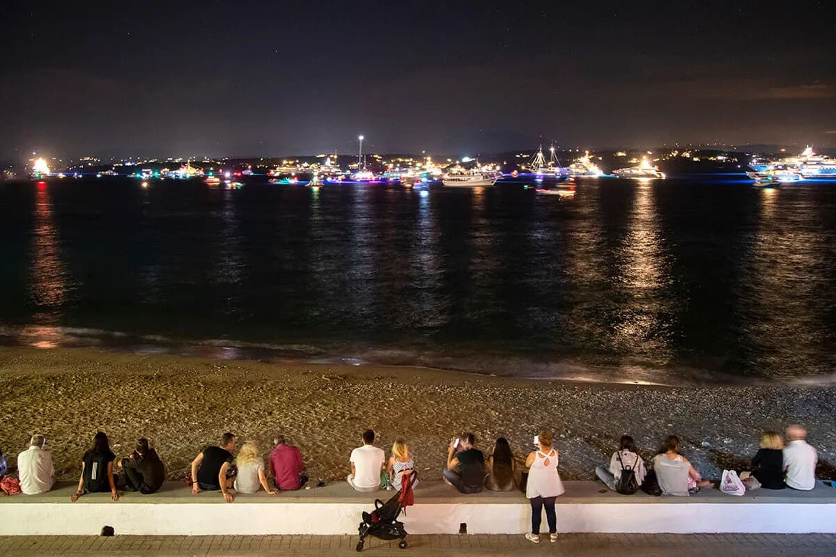 Στιγμιότυπο από την Αρμάτα στο Παλιό Λιμάνι